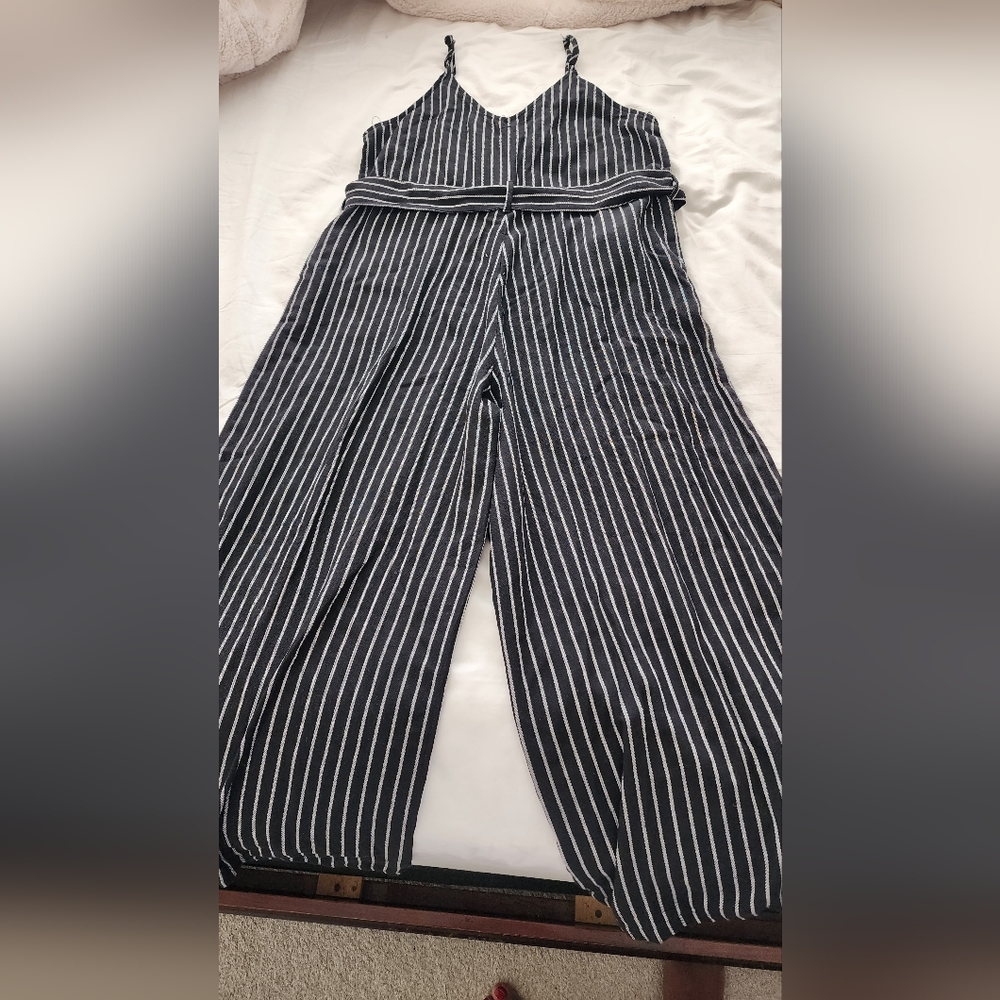 Jumpsuit - Picture 2 of 3